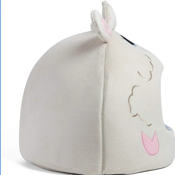 NWT Small Pet Bed (hut) - Picture 4 of 14